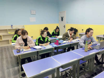 滕州慧博教育信息咨詢 專業引領，點亮未來教育之路